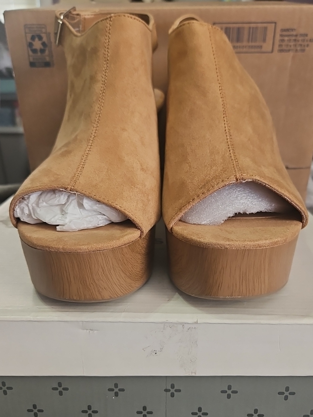 Sun + Stone Tan Suede Peep-Toe Platform Sandals NWOT
